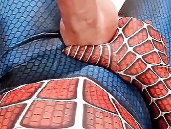 Check out Spidermans COCK on the movie set cosplay superhero