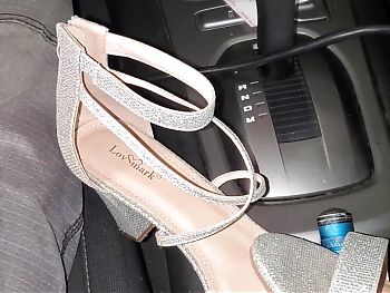 mechanic found two heels in back of customer car